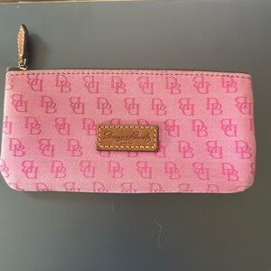 Dooney & Bourke zip wallet used